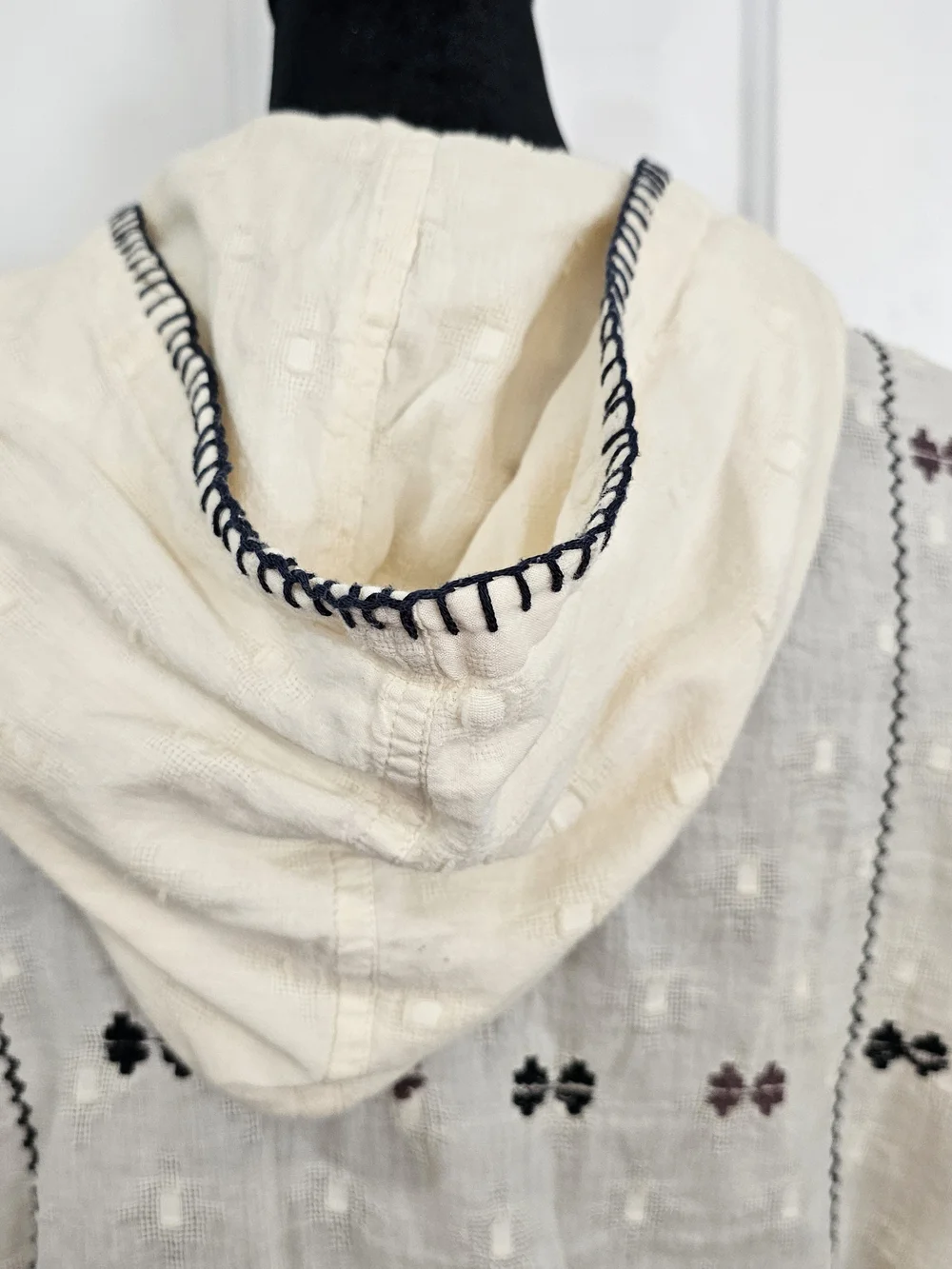 Free People Playa De Ray Cream Embroidered Hooded Pullover with Navy Tassel{Bx26 - Picture 10 of 15